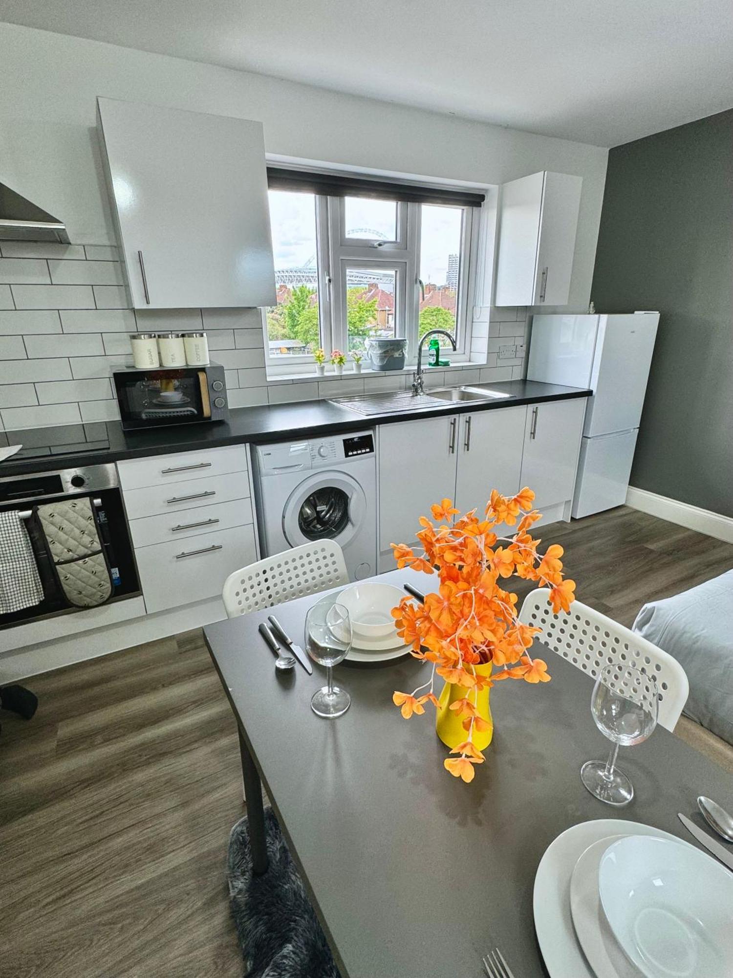Bright Studio Loft 30Min To Central Londra Dış mekan fotoğraf